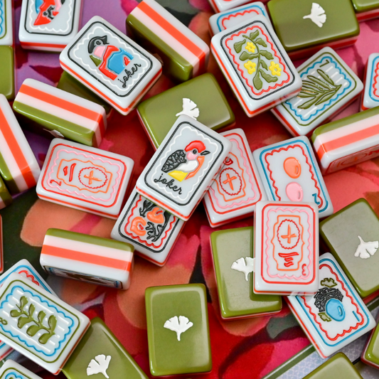 Ginkgo Parrot acrylic American mahjong tile set in open portable case — botanical parrot packshot, Mahjong Loft