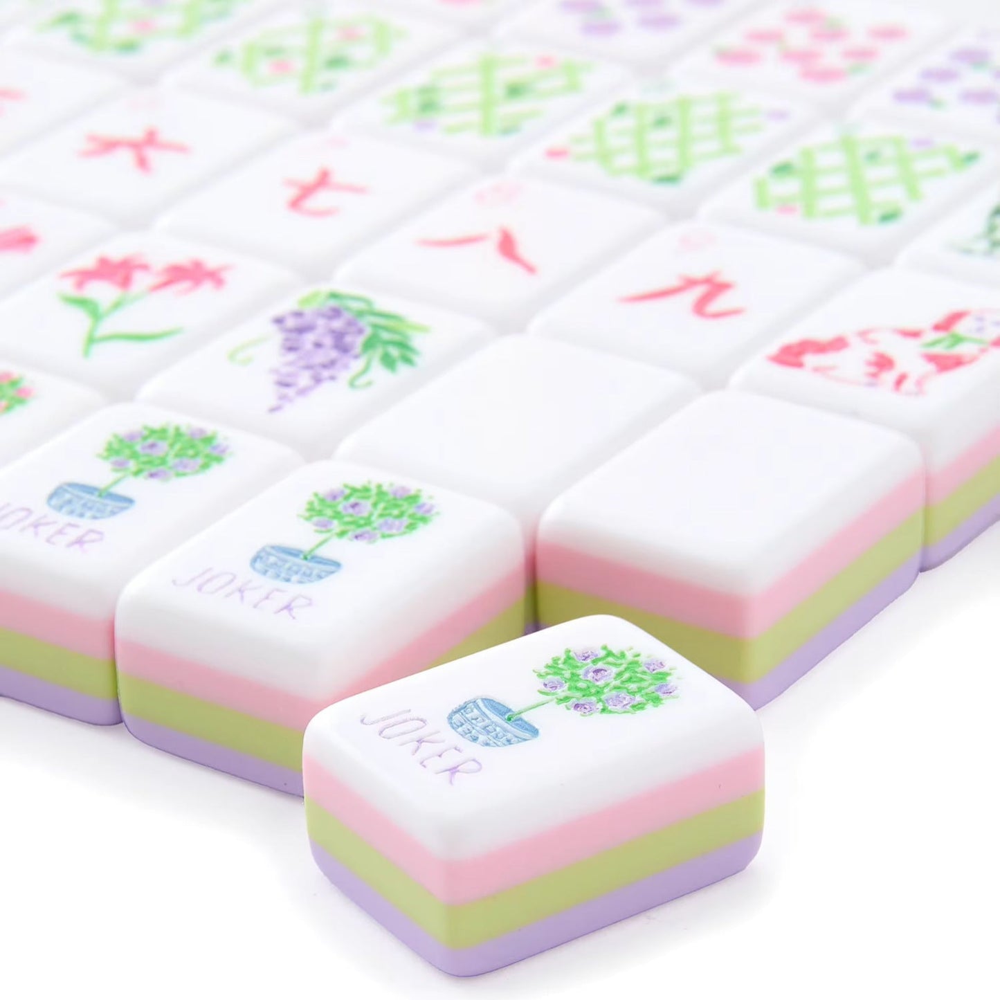 Lavender Vase light purple acrylic American mahjong tile set tiles arranged on a clear pusher