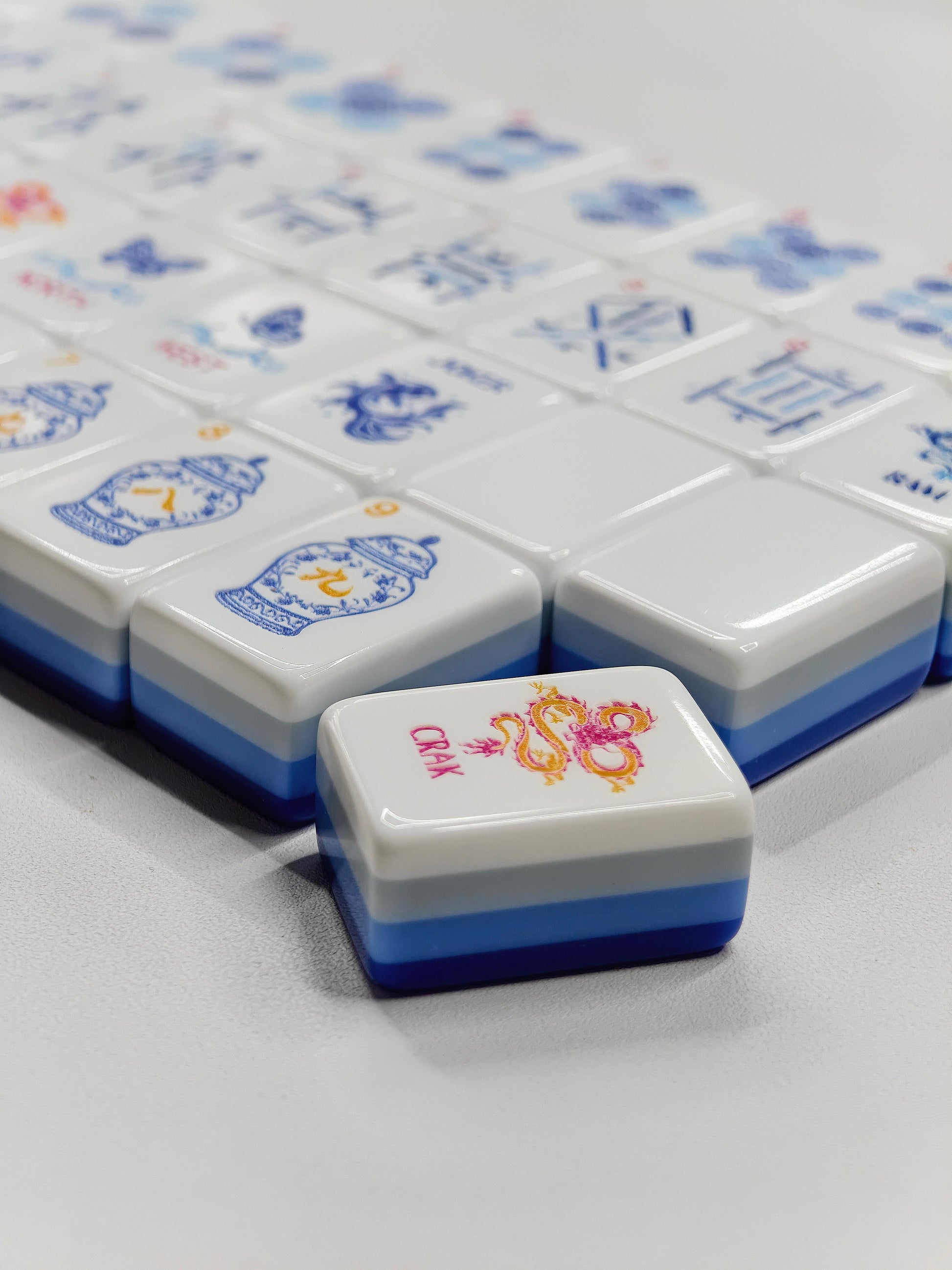 Porcelain Coast blue-and-white porcelain acrylic American mahjong tile set additional product view