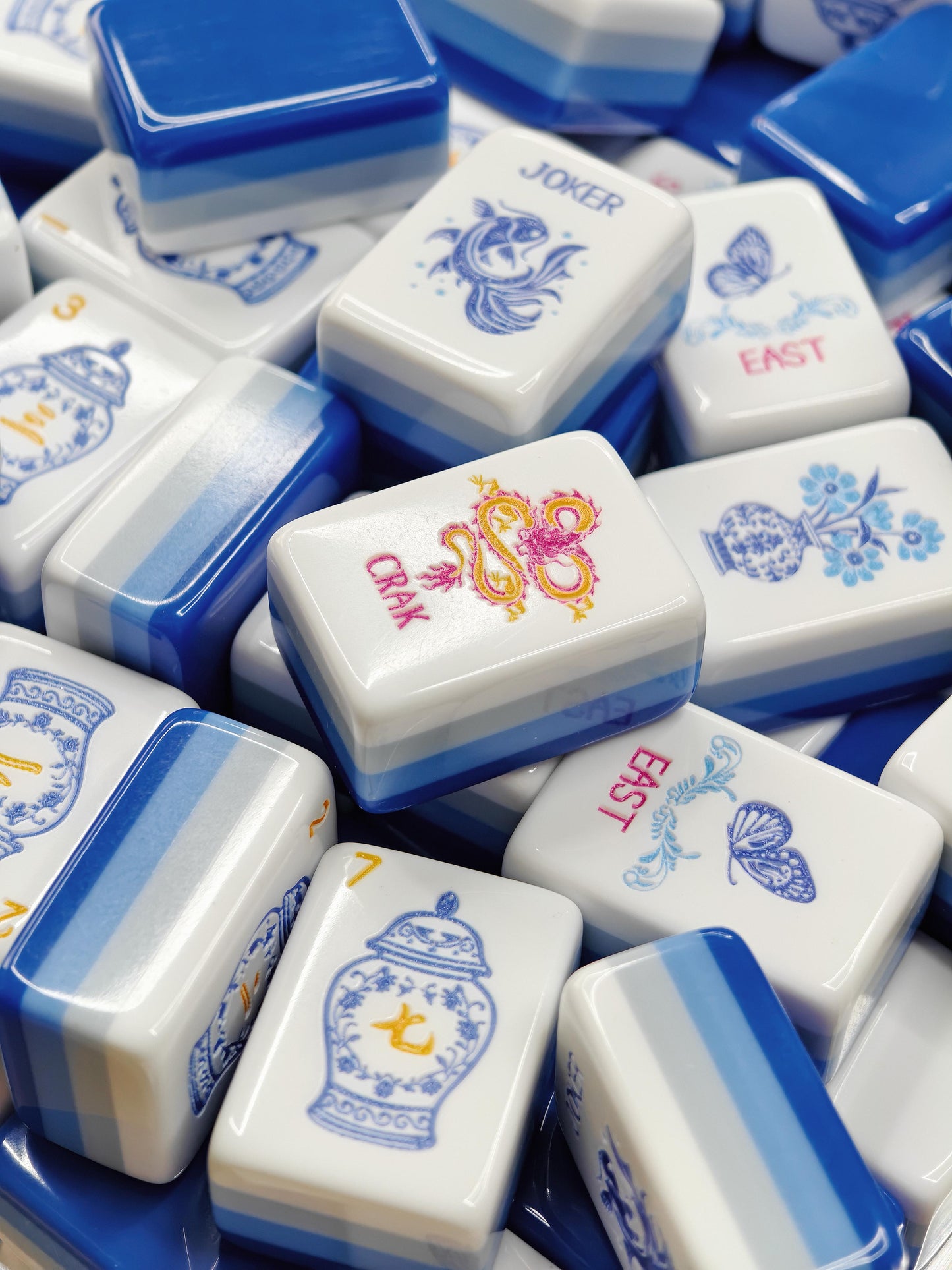 Porcelain Coast blue-and-white porcelain acrylic American mahjong tile set additional product view